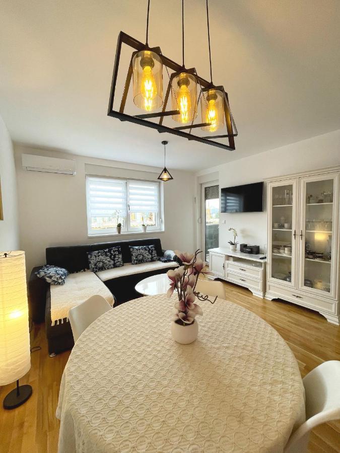 Orhidea Doboj Apartment ภายนอก รูปภาพ